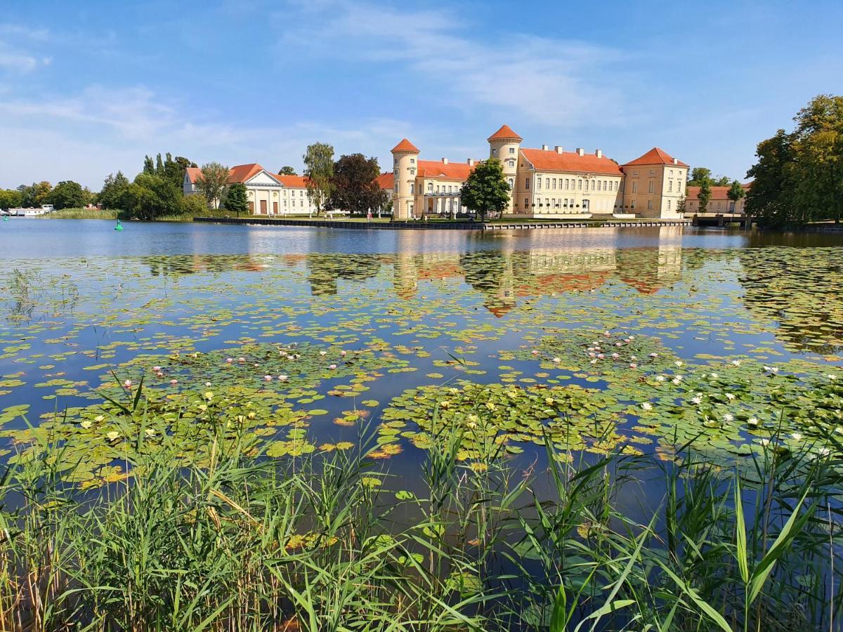 Schloss-Und Seeblick Apartment Rheinsberg Eksteriør bilde